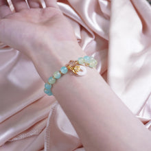 Charger l&#39;image dans la galerie, Gelang Manik, Kecerunan Pastel Hijau dan Biru, Pesona Nada Emas, Boleh Laras, Barang Kemas Elegan, Hadiah untuk Wanita, Gelang