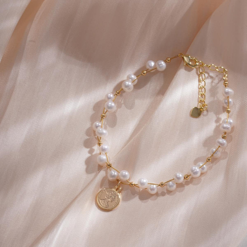 【Bracelet】 Interweave Copper with Natural Freshwater Pearl Adjustable Bracelet, Delicate Pendant and Heart End, Versatile Accessory for Women
