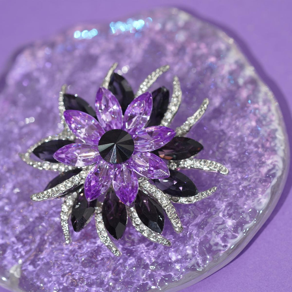 Kerongsang besar bahu Bunga, Mekar Tengah Malam, Aksen Permata Ungu dan Hitam, Keanggunan Mempesonakan, Untuk Wanita Gelap Amethyst Perhiasan