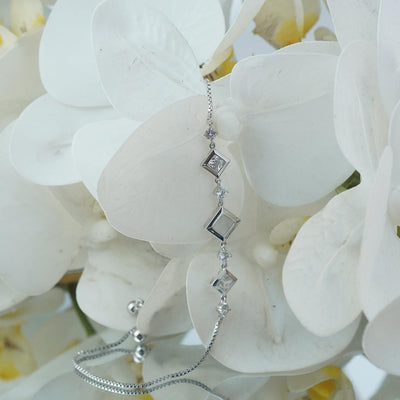 Modern Silver-Tone Bracelet with Gray Cat's Eye Stone & Zircon Accents, Adjustable Slider Chain, Industrial Chic Jewelry for Women