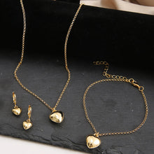 Laden Sie das Bild in den Galerie-Viewer, Exquisite Heart Earrings Necklace Women&#39;s Bracelet Fashion Simple Romantic Pendant Gold Color Jewelry Set