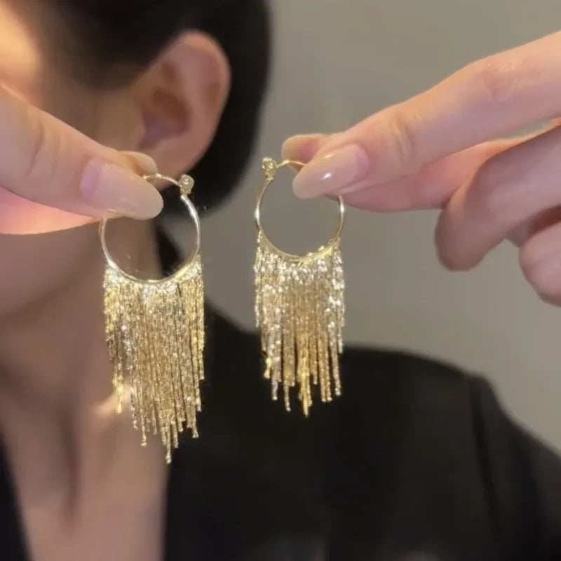 Fashion Sliver Color Long Chain Bling Tassel Earring for Women Exquisite C-Shaped Statement Pendant Earring Wedding Jewelry Gift