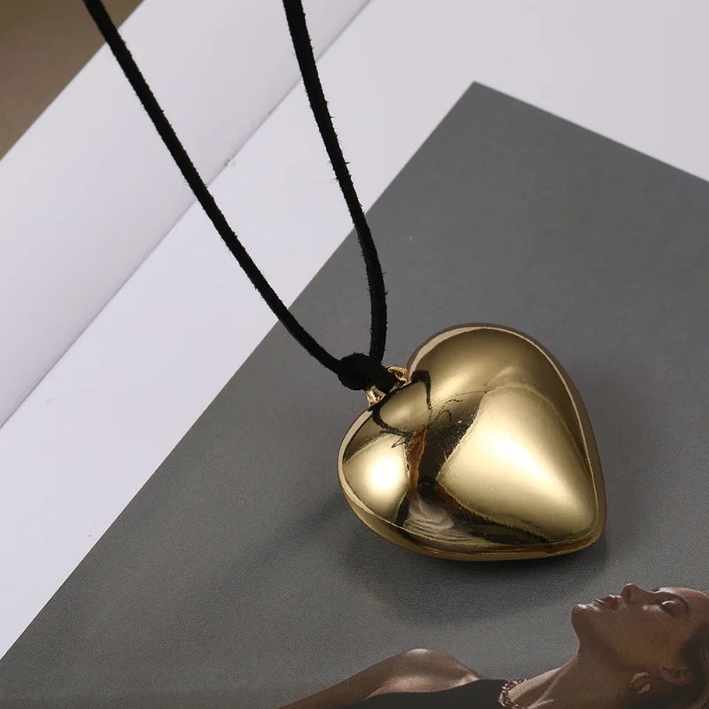 Gold Color Big Love Heart Pendant Choker Necklace For Women Girls Elegant Bowknot Adjustable Chain Sweet Cool Party Jewelry