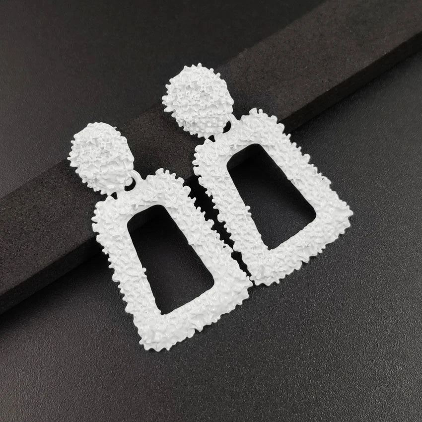 New Hollow Geometric Trapezoid Drop Earrings for Women Personality Punk Carved Metal Brincos Jewelry Hyperbole Trendy Gift