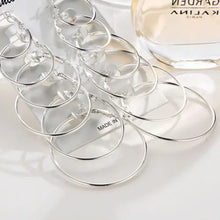 Laden Sie das Bild in den Galerie-Viewer, Hoop Earrings Gold Silver Color Small Big Circle Earring Set for Women Simple Punk Ear Clip