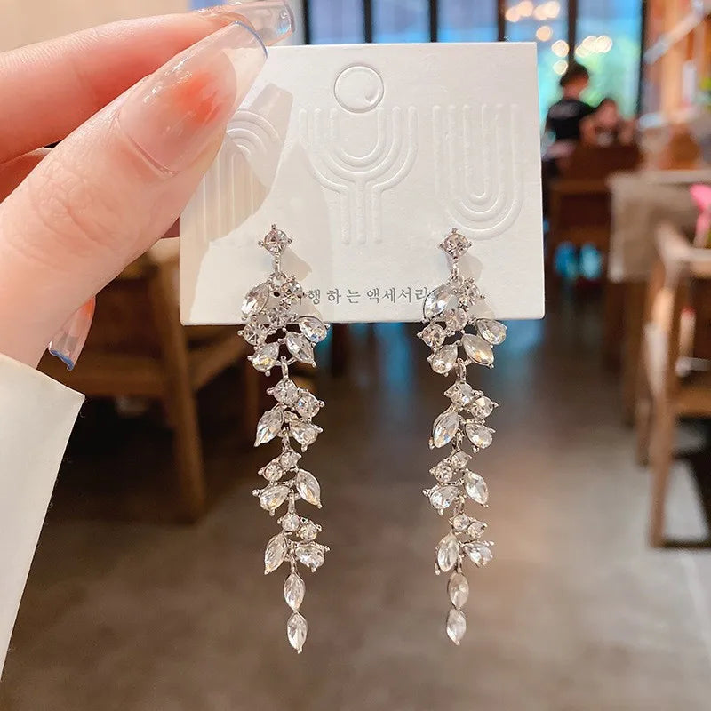 Sliver Maple Leaf Zircon Tassel Long Earrings For Women Shiny Rhinestone Wedding Drop Earrings Party Jewelry Gifts