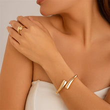 Load image into Gallery viewer, Wide Metal Bangle Ring for Women Gold and Silver Color Chunky Waterdrop Open Wrist Cuff Thick Irregular Twisted Bracelet Jewelry