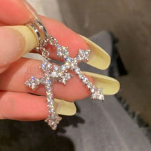 Cargar imagen en el visor de la galería, Gothic Rhinestone Cross Earrings Kpop Crystal Zircon Cross Drop Earring for Women Grunge Egirl Earrings Jewelry Accessories