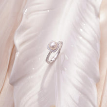 Load image into Gallery viewer, 【Ring】Silver Ring with Natural Freshwater Pearl, Classic Lightweight Design, Luxury Jewelry for Women, Perfect Dating Gift