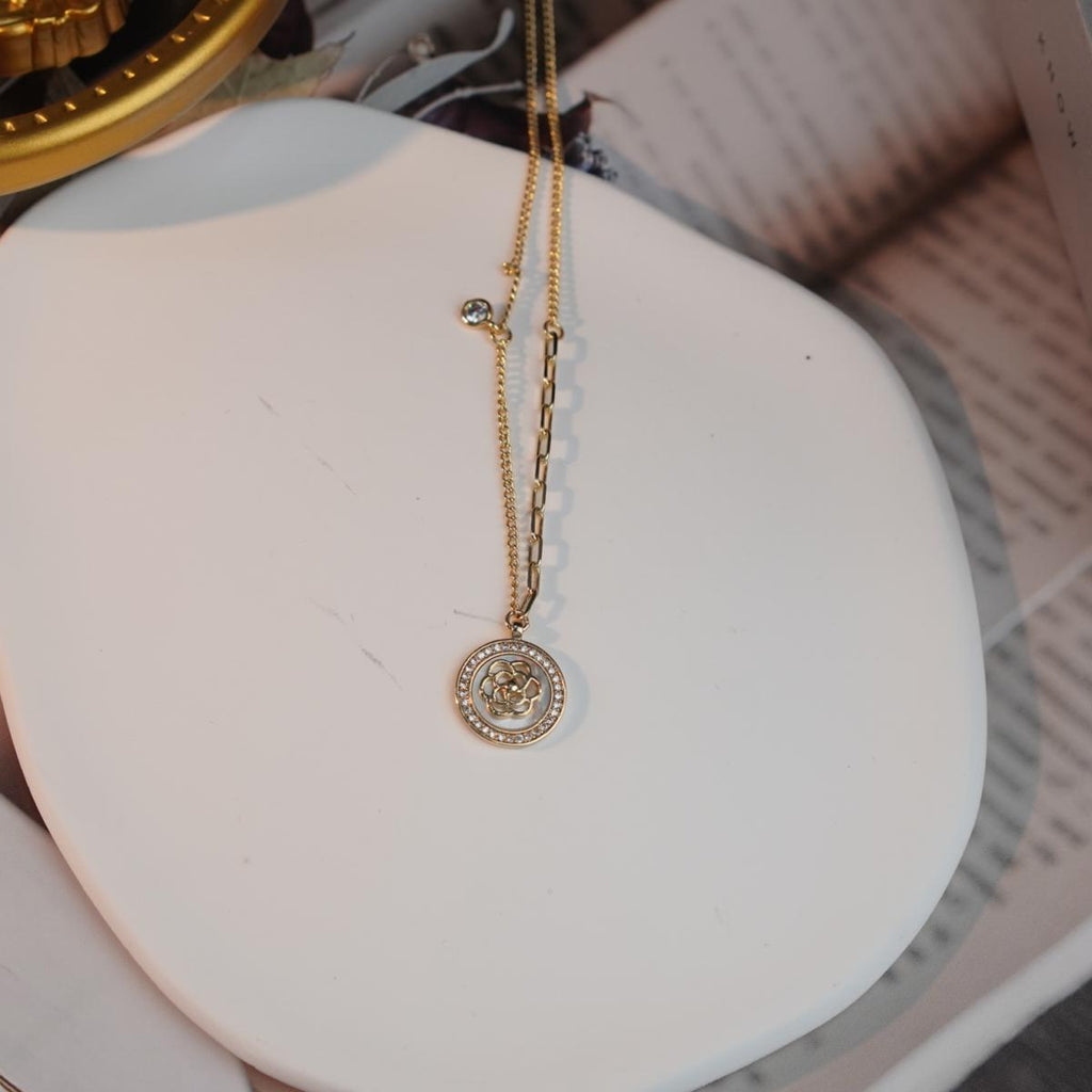【Pendant Necklace】Camelia Flower Gold-Plated Necklace, Elegant Zircon Jewelry, Dual-Layer Design, Romantic Gift for Her