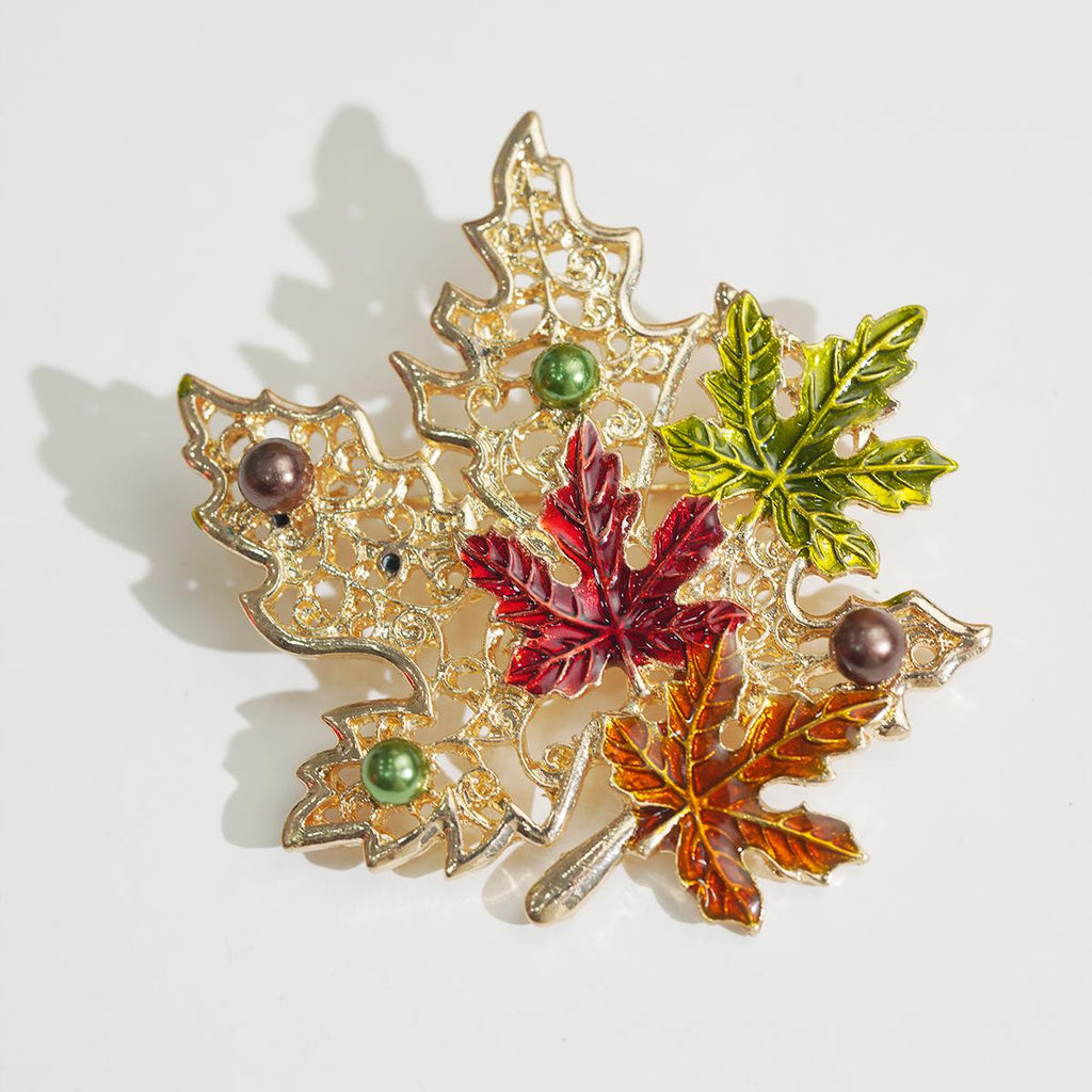 Kerongsang besar bahu Daun Maple, Emas Vintaj, Rekaan Berongga, Lapisan Mutiara Enamel, Barang Kemas Elegan, Untuk Wanita