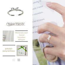 Laden Sie das Bild in den Galerie-Viewer, Cincin Terbuka, Gaya Ikatan Simpul, Minimalis dan Halus, Gaya Manis Romantik, Barang Kemas Bermakna, Sesuai untuk Wanita Fesyen stainless  steel  ring