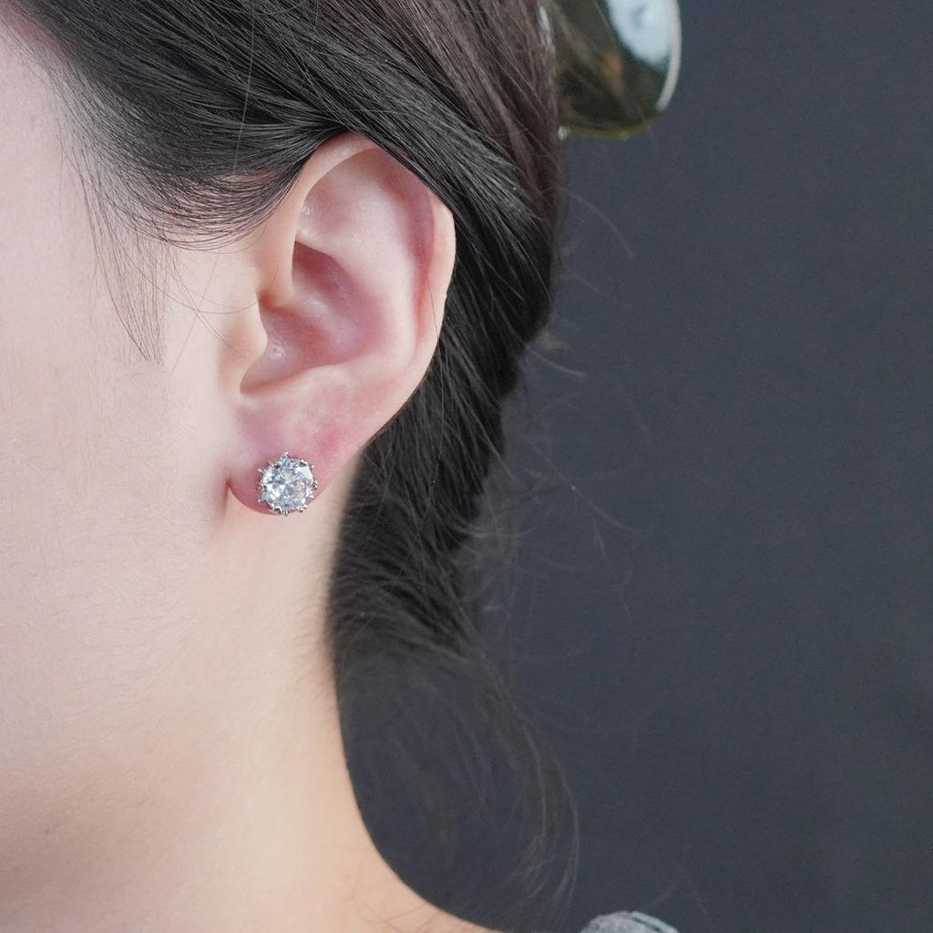 【Stud Earrings】9MM Classic Claw Zircon Stud Earrings, Shiny & Versatile Design, Ideal for Fsahion Women
