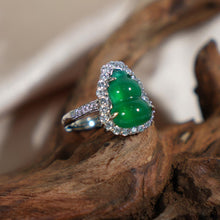 Load image into Gallery viewer, 【Ring】Alloy Green Gourd Chrysoprase Zircon Ring  Fashion Gemstone Jewelry  Versatile Daily Wear Elegant Accent of Vitality Fortune &amp; Prosperity Essential Piece for Women&#39;s Fashion Enthusiasts