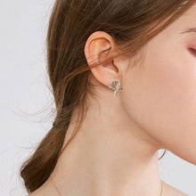 Load image into Gallery viewer, 【Stud Earrings】Silver Ginkgo Leaf Stud Earring - Micro-Set Crystal Frost Accent - Nature-Realistic Minimalist for Daily Elegance