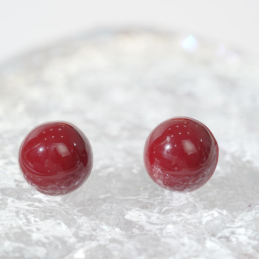 Anting-anting Stud Bulat, Bahan Resin Burgundy, Reka Bentuk Minimalis, Elegan, Sesuai untuk Pakaian Harian atau Bergaya