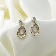 Load image into Gallery viewer, 【Drop Earrings】Asymmetric Waterdrop Zircon Earrings, Elegant &amp; Sparkly, Ideal for Women Loving Delicate Details