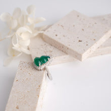 Load image into Gallery viewer, 【Ring】Alloy Green Gourd Chrysoprase Zircon Ring  Fashion Gemstone Jewelry  Versatile Daily Wear Elegant Accent of Vitality Fortune &amp; Prosperity Essential Piece for Women&#39;s Fashion Enthusiasts
