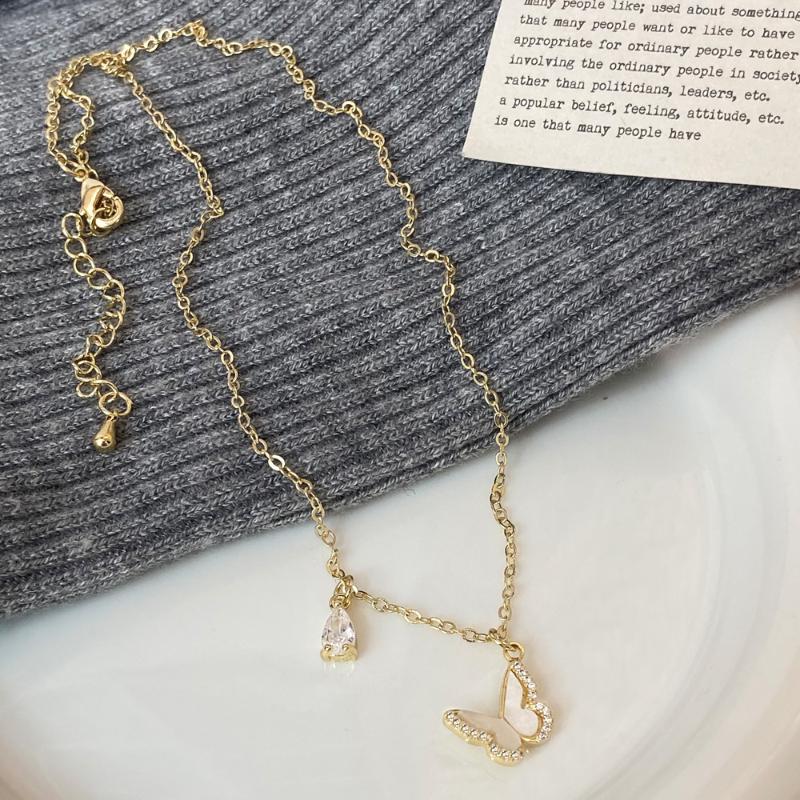 【Pendant Necklace】French Style Alloy Gold-Tone Necklace with Butterfly Charm & Pearl Accents, Minimalist Layered Jewelry for Women, Delicate Everyday Elegance