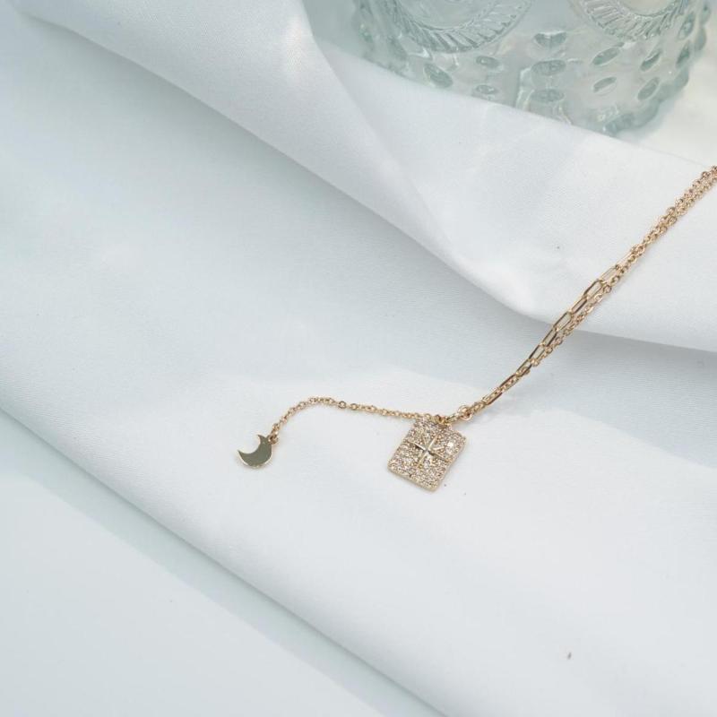 【Pendant Necklace】 Copper Star & Moon Pendant Necklace with Elegant Accent Jewelry for Women