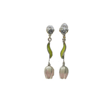 Laden Sie das Bild in den Galerie-Viewer, Anting-anting Jatuh, Rekaan Tulip Putih, Enamel, Aci Hijau, Aksen Zirkon, Gaya Romantik, Untuk Wanita