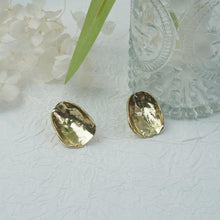 Carregar imagem no visualizador da galeria, 【Stud Earrings】Alloy Gold Plated Irregular Earrings, Textured &amp; Minimalist, Chic Choice for Women