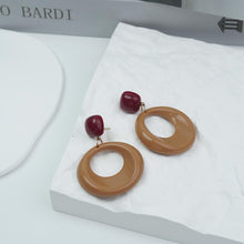 Load image into Gallery viewer, 【Earrings】Women Burgundy &amp; Tan Resin Geometric Earrings Gold Accent Lightweight Modern Daily Accent