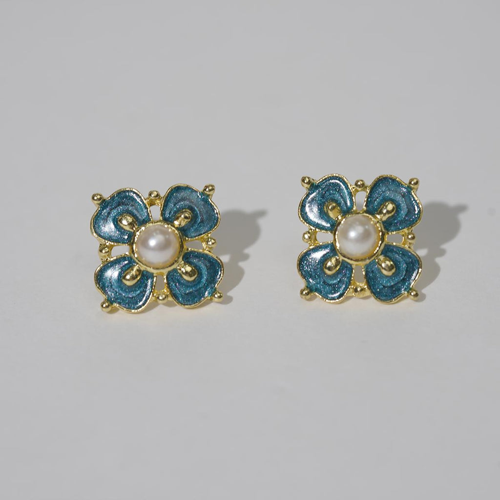 Anting-anting Stud Bunga, Kilauan Biru-Hijau, Mutiara Enamel-Sekitar, Dipotong Emas, Untuk Gadis