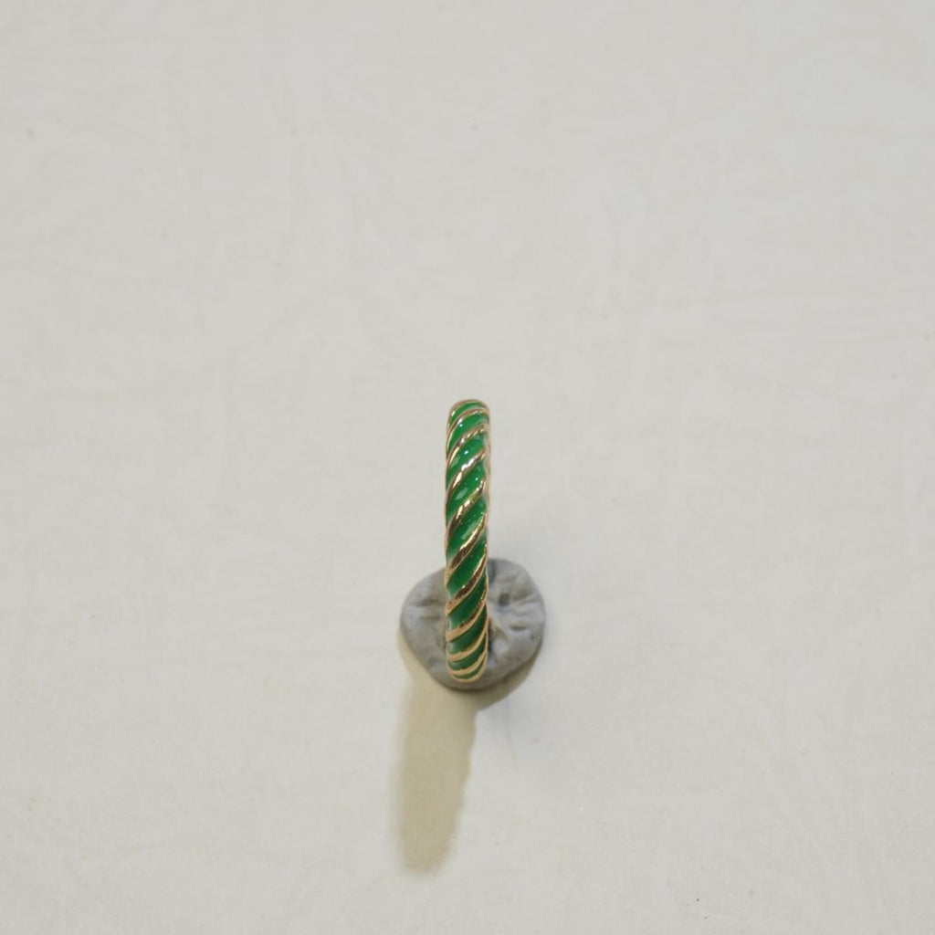 Cincin Terbuka Berpintal, Bersalut Emas, Perincian Enamel Hijau, Aksesori Fesyen Bergaya, Untuk Wanita, Pakaian Harian Unik stainless  steel  ring