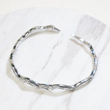 Load image into Gallery viewer, Fluid Silver Wrinkle Texture Bangle Bracelet for Women- Refined Light Reflection Elegance