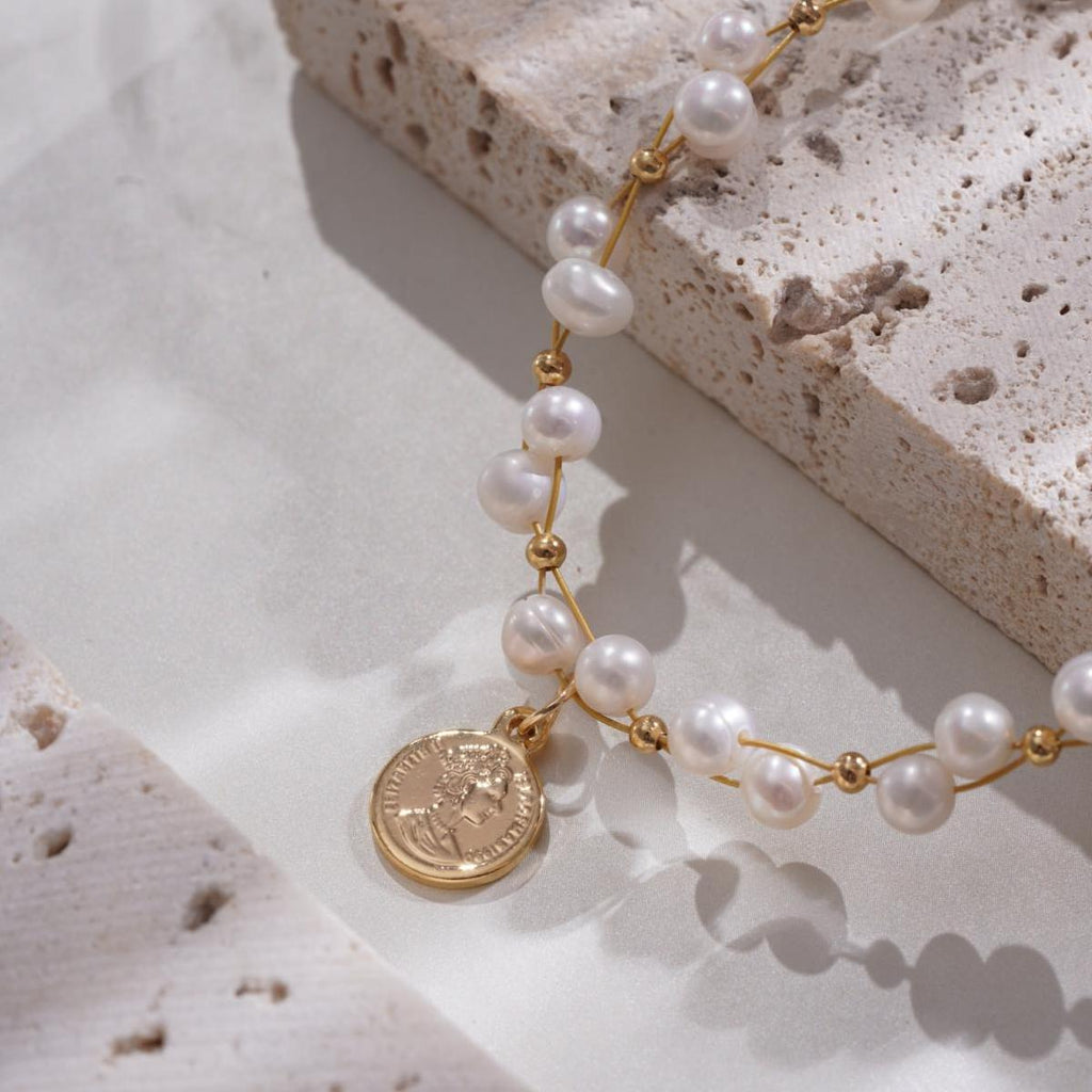 【Bracelet】 Interweave Copper with Natural Freshwater Pearl Adjustable Bracelet, Delicate Pendant and Heart End, Versatile Accessory for Women
