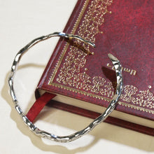 Load image into Gallery viewer, Fluid Silver Wrinkle Texture Bangle Bracelet for Women- Refined Light Reflection Elegance