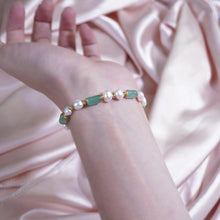 Load image into Gallery viewer, 【Bracelet】Elegant Pearl &amp; Green Chalcedony Bracelet, Stylish Daily Wear for Fashion Lovers