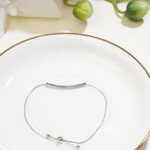 Load image into Gallery viewer, 【Bracelet】Silver Alloy Bracelet with Delicate Twist Chain Adjustable, Minimalist Jewelry for Women