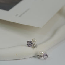 Laden Sie das Bild in den Galerie-Viewer, Subang Stud, Kristal Geometrik Ungu, Dengan Mutiara dan Zirkon, Halus dan Manis, Untuk Wanita Fesyen cute  earrings