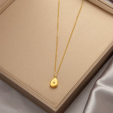Charger l&#39;image dans la galerie, Titanium Steel Pendant Necklace | Hypoallergenic Gold Chain with Zircon &amp; Shell Charms | 45cm Adjustable for Daily/Gift