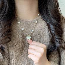 Charger l&#39;image dans la galerie, Exquisite Gold Chain Necklace with Butterfly and Pearl Pendant – Elegant Jewelry for Any Occasion