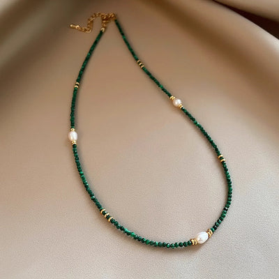 Chic Malachite and Freshwater Pearl Necklace – Elegant Gold Chain for Everyday and Special Occasions