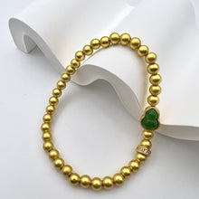 Laden Sie das Bild in den Galerie-Viewer, Luxury Gold Double Gourd Bracelet - Symbol of Prosperity &amp; Family Unity  Hypoallergenic Jewelry for Traditional &amp; Modern Outfits with Gift Box