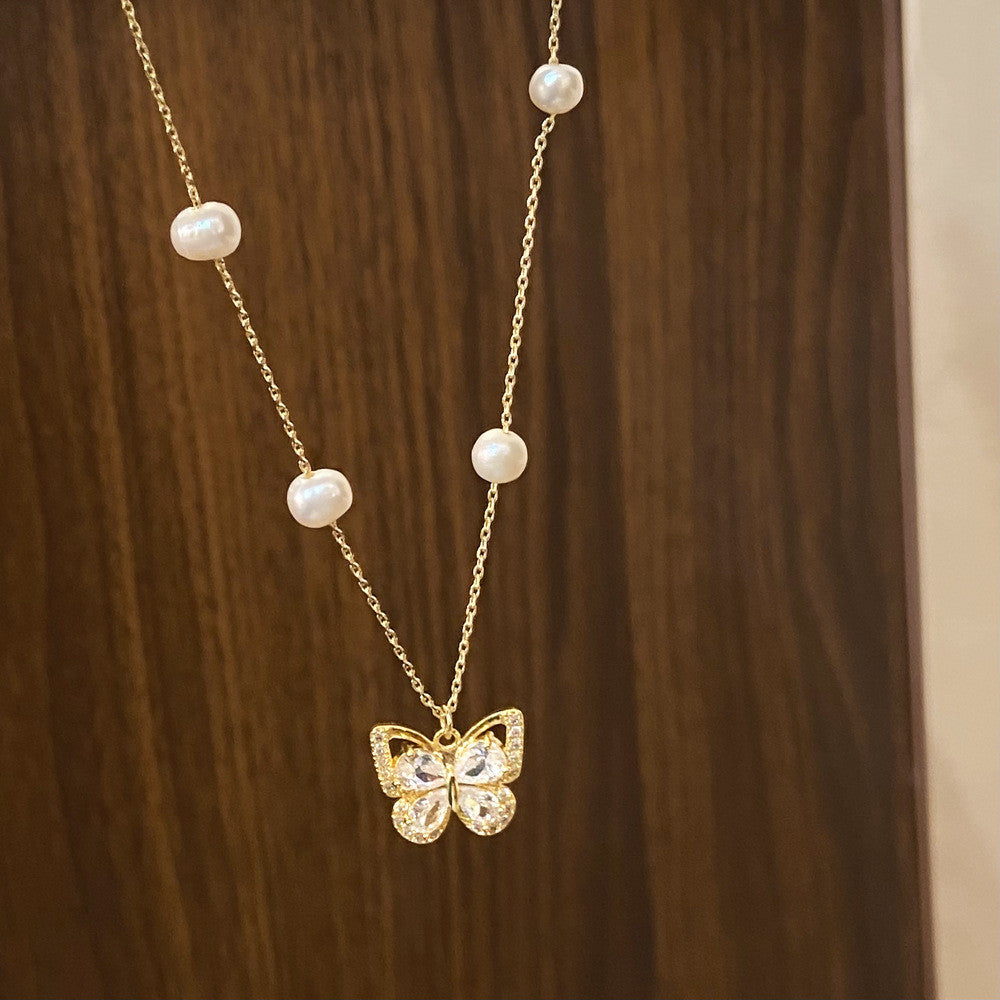 Exquisite Gold Chain Necklace with Butterfly and Pearl Pendant – Elegant Jewelry for Any Occasion