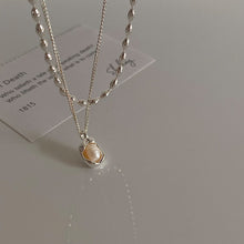 Charger l&#39;image dans la galerie, Pearl Cluster Silver Necklace - Dainty Layering Jewelry for Work &amp; Relaxing