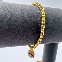 Laden Sie das Bild in den Galerie-Viewer, Kawaii Sanrio Gold Bracelet - Cute Mochi Charm Jewelry for Girls  Anime Gift for Birthday/Valentine/Raya with Free Gift Box