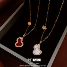 Charger l&#39;image dans la galerie, Crimson Love Elegance | Rose Gold Pendant for Hari Raya &amp; Wedding Angpau
