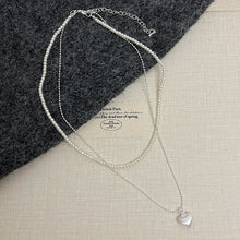 Charger l&#39;image dans la galerie, Layered Pearl &amp; Silver Ball Necklace | Hypoallergenic Minimalist Jewelry for Women | 45cm Adjustable Wedding/Casual Gift