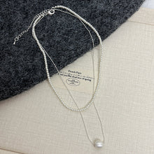 Charger l&#39;image dans la galerie, Layered Pearl &amp; Silver Ball Necklace | Hypoallergenic Minimalist Jewelry for Women | 45cm Adjustable Wedding/Casual Gift