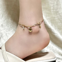 Charger l&#39;image dans la galerie, Starry Seaside Anklet | Dainty Shell &amp; Starfish Charms for Baju Kurung Elegance