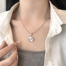 Charger l&#39;image dans la galerie, Silver Shell &amp; Pearl Necklace | Hypoallergenic Minimalist Jewelry | Adjustable 45cm Beach Wedding Gift