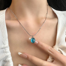 Charger l&#39;image dans la galerie, Turquoise Gold Necklace for Women | Hypoallergenic Oval Gemstone Pendant | Adjustable 45cm Minimalist Daily Jewelry