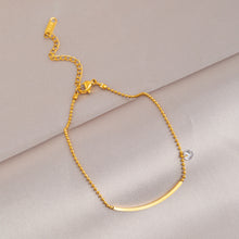 Laden Sie das Bild in den Galerie-Viewer, 2025 New Trendy Women’s Anklet | 18K Gold Titanium Steel, Color-Fade Resistant, Elegant INS Versatile Foot Jewelry