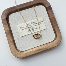 Charger l&#39;image dans la galerie, Gold Geometric Pendant Necklace Set | Minimalist Layered Chains with Letter &amp; Shape Charms | Korean-Inspired Daily Jewelry